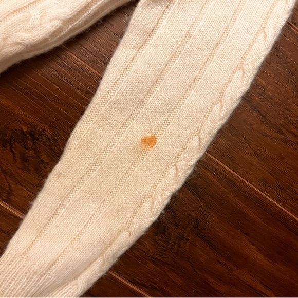 Wool turtleneck sweater - Picture 3 of 3